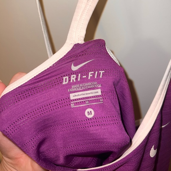Women’s M Nike dri-fit racer back tank top exercise work out top - Picture 3 of 5